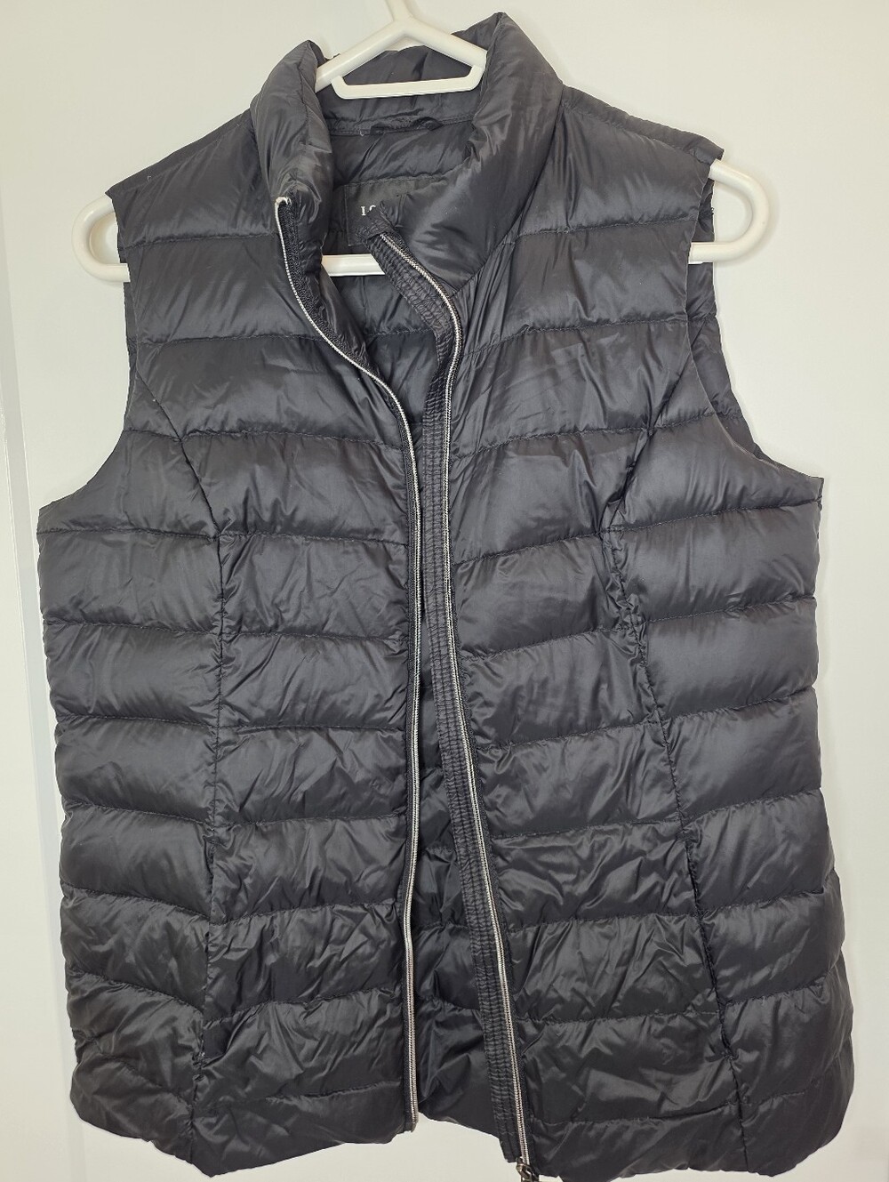 Lord & Taylor Black Down-Filled Puffer Vest SZ L